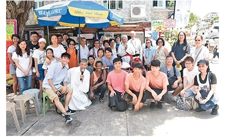 教會團體辦小吃店為青年提供工作機會封面