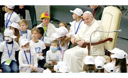 羅馬聖嬰醫院拓展 前往境外服務病童封面