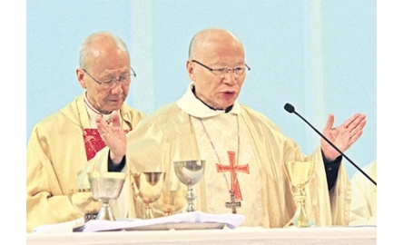 湯漢樞機榮休 楊鳴章接任香港主教封面